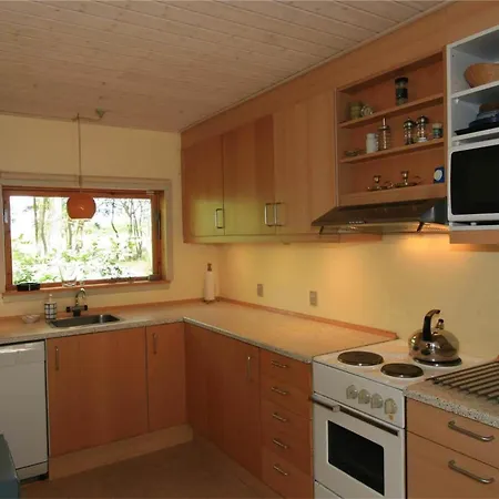 Дом отдыха 4716-aakirkeby-boderne-95 *